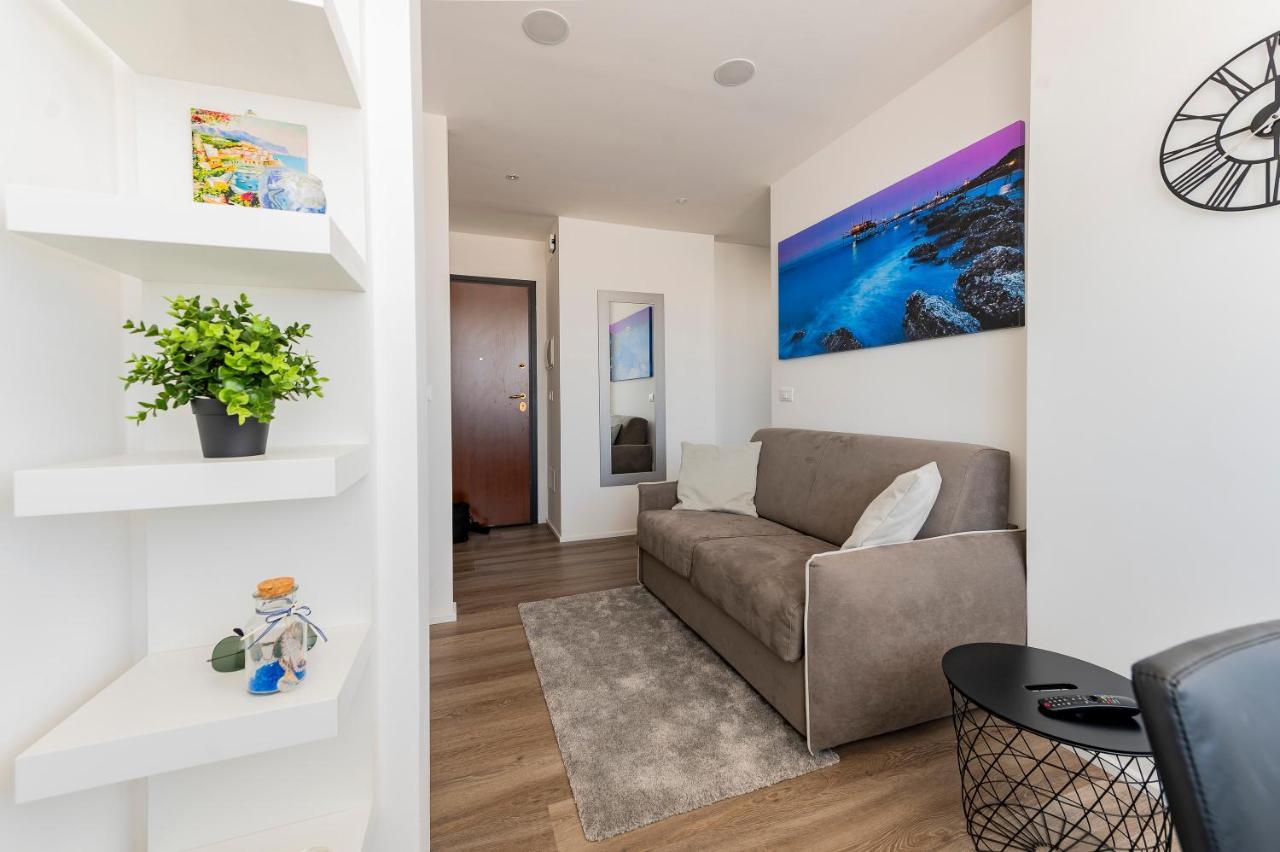 Piazza Salotto & Stazione Comfy Apartment เปสการา ภายนอก รูปภาพ
