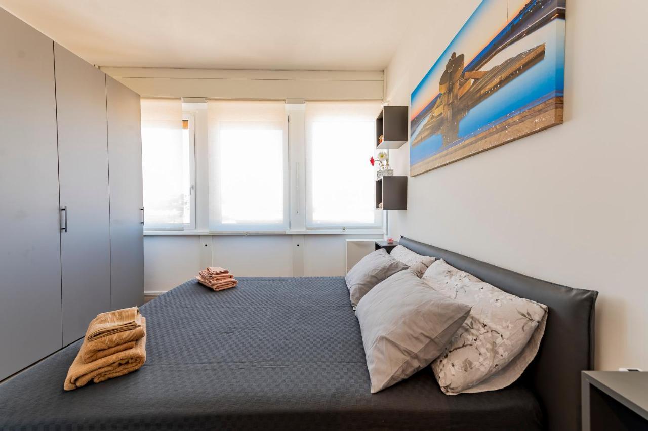 Piazza Salotto & Stazione Comfy Apartment เปสการา ภายนอก รูปภาพ