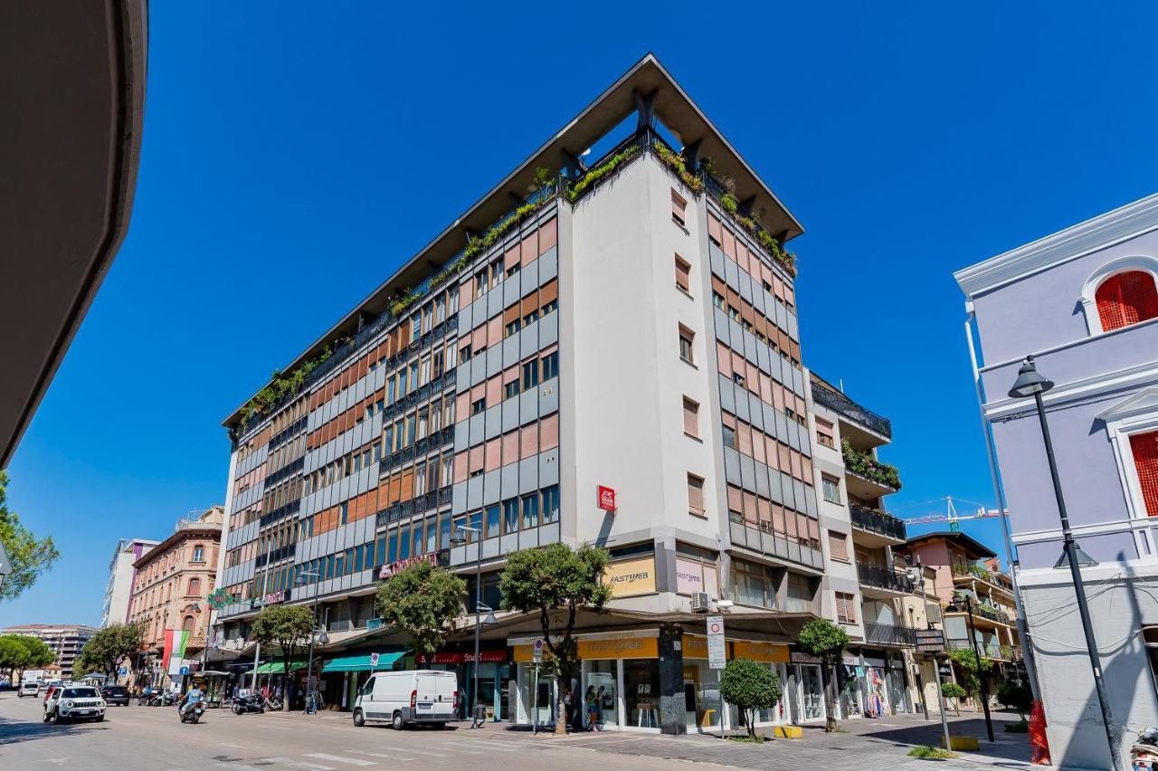Piazza Salotto & Stazione Comfy Apartment เปสการา ภายนอก รูปภาพ