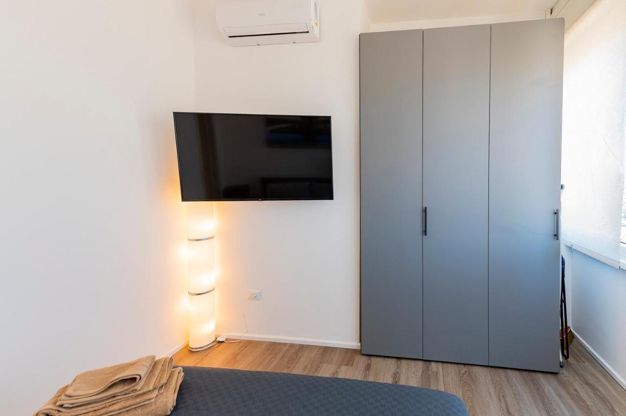 Piazza Salotto & Stazione Comfy Apartment เปสการา ภายนอก รูปภาพ